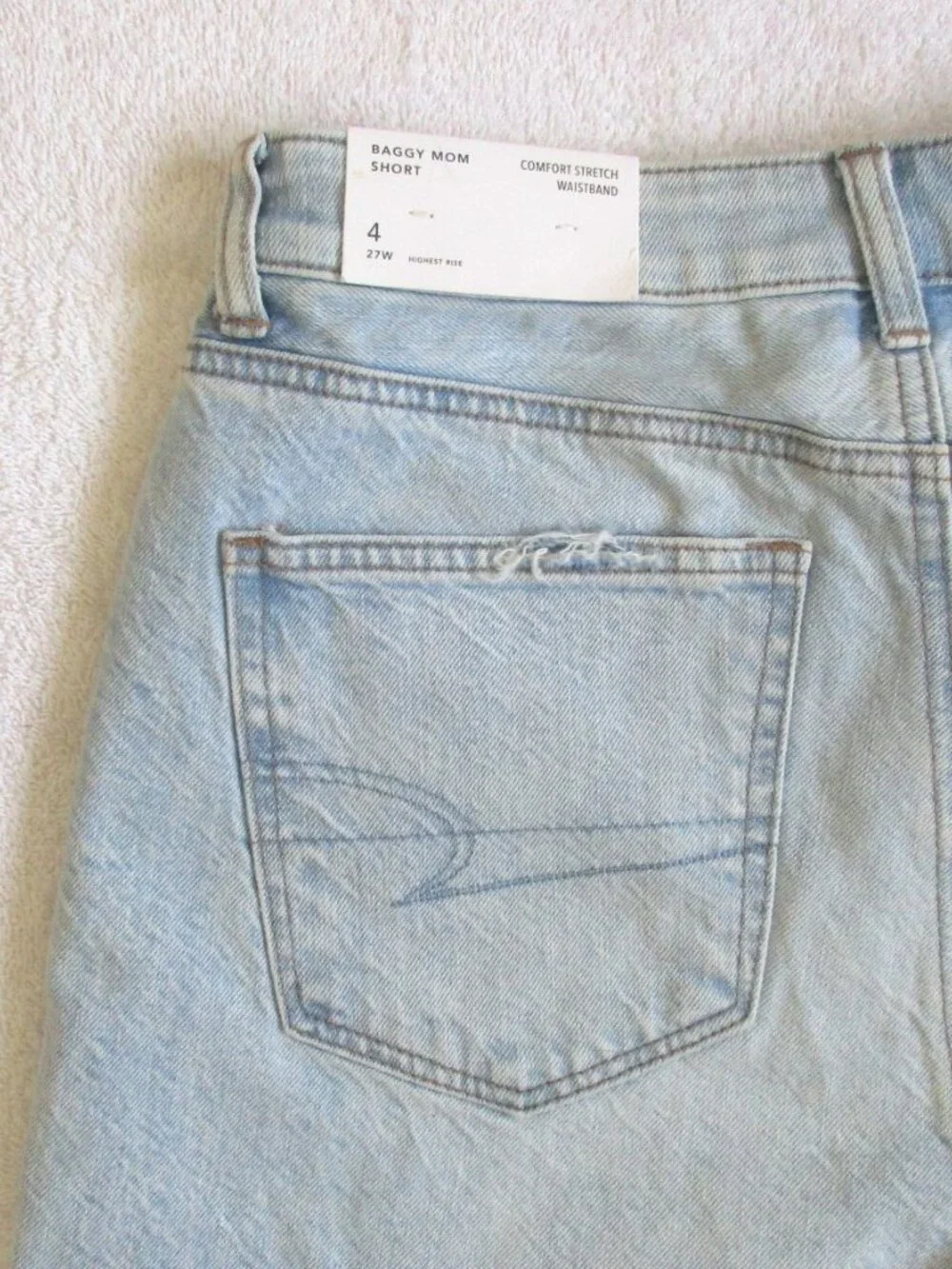 New AMERICAN EAGLE Jean Shorts Size 4 Distressed Baggy Mom Short